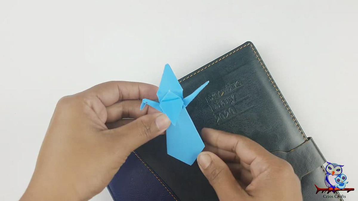 'Video thumbnail for Origami Crane Bird Bookmark Tutorial - DIY Easy Paper Craft'