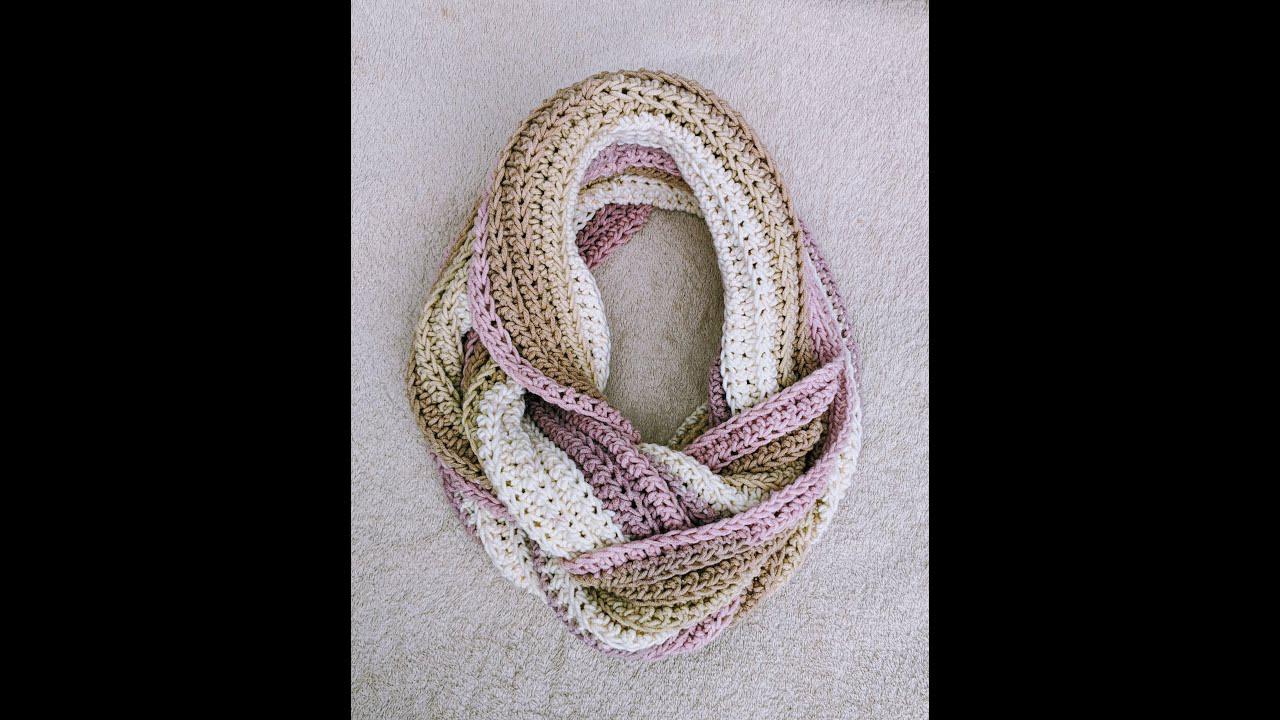 'Video thumbnail for How to CROCHET knit-look infinity scarf'