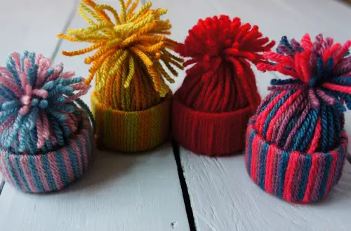 Christmas woolly hat ornaments