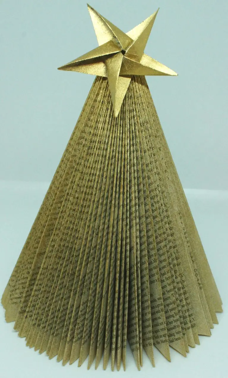 Folded Book Christmas Tree