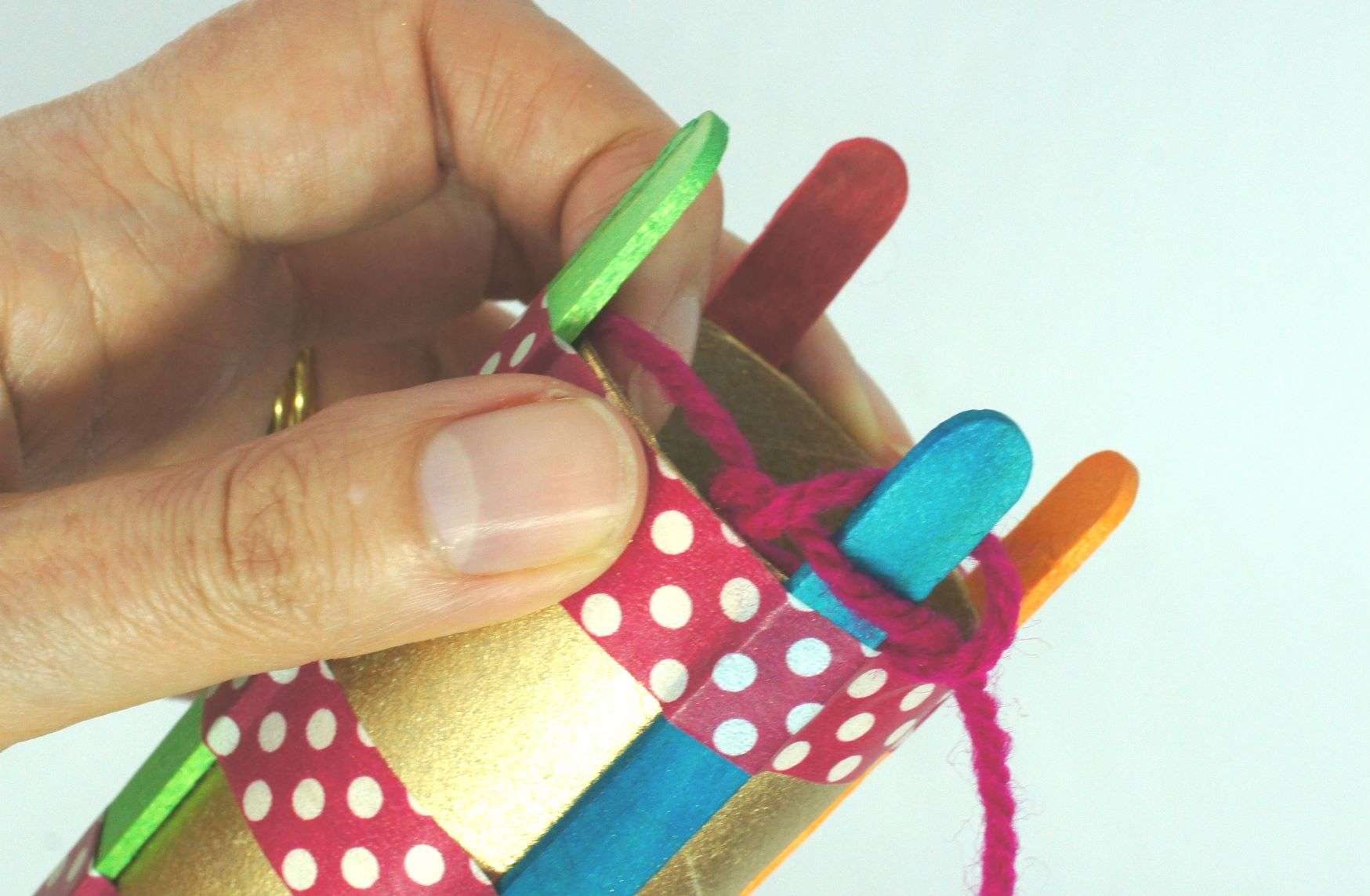 French Knitting Tutorial French Knitting - How to Cast on and Knit! - Christine's Crafts
