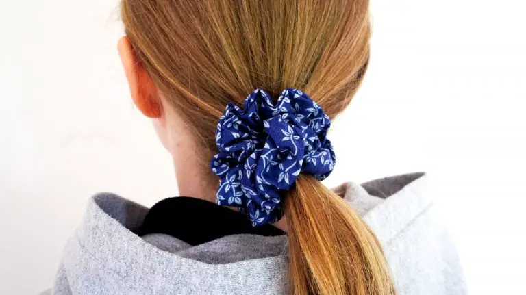 How to Sew Hair Scrunchies – Great DIY Scrap Busting Project