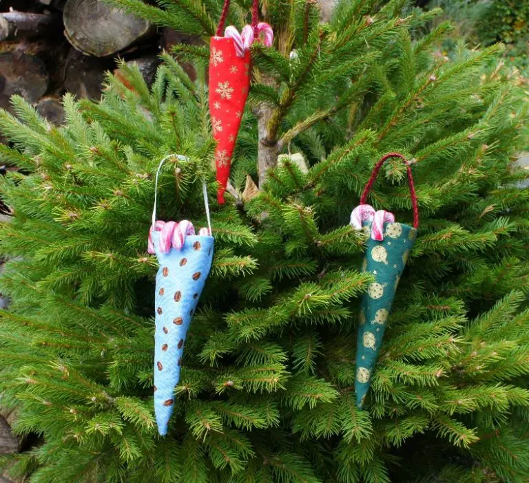 Traditional Norwegian Christmas Tree Decorations in under 30 minutes!