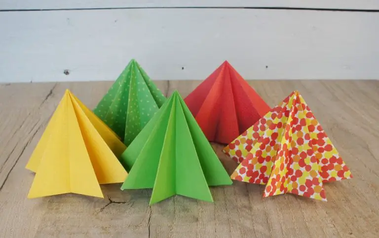 Origami Christmas Trees in under 5 minutes!