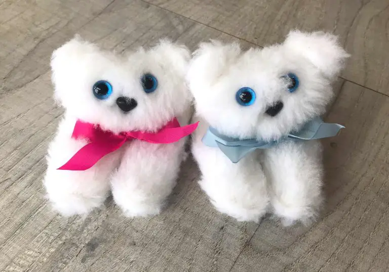 2 kitten finger puppets