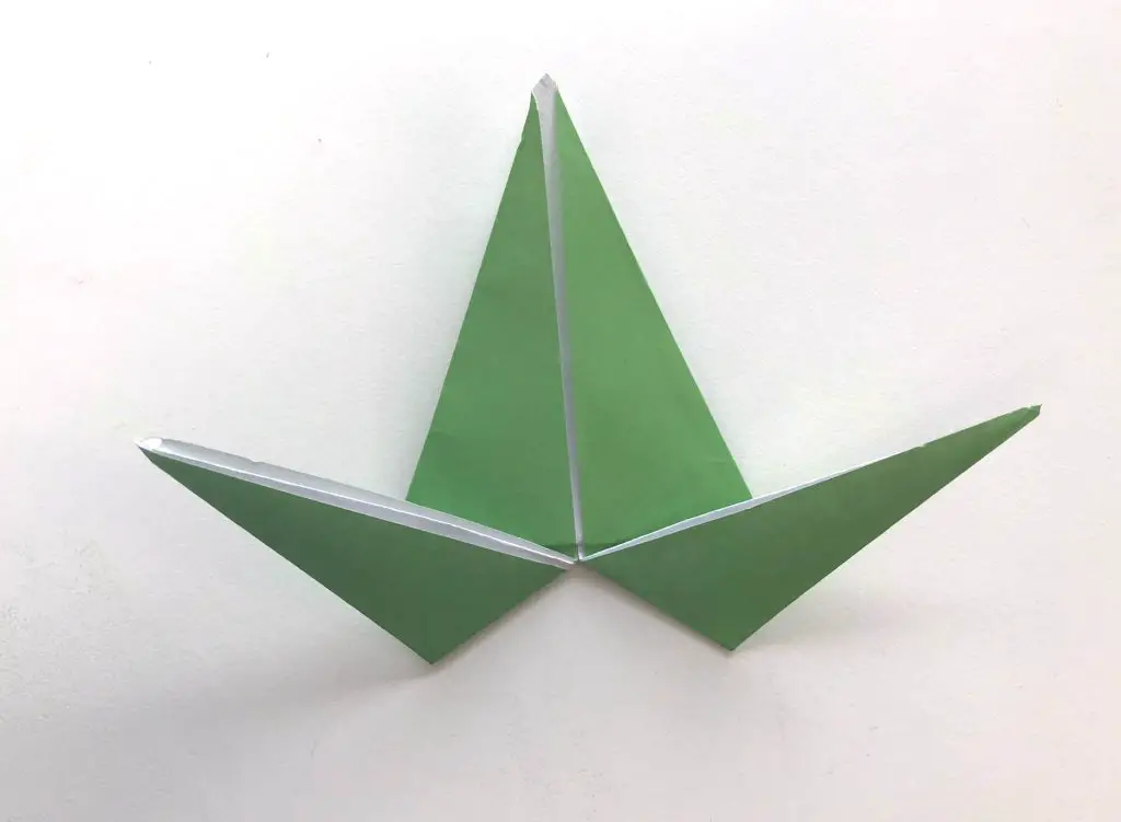 folds for crane neck and tail