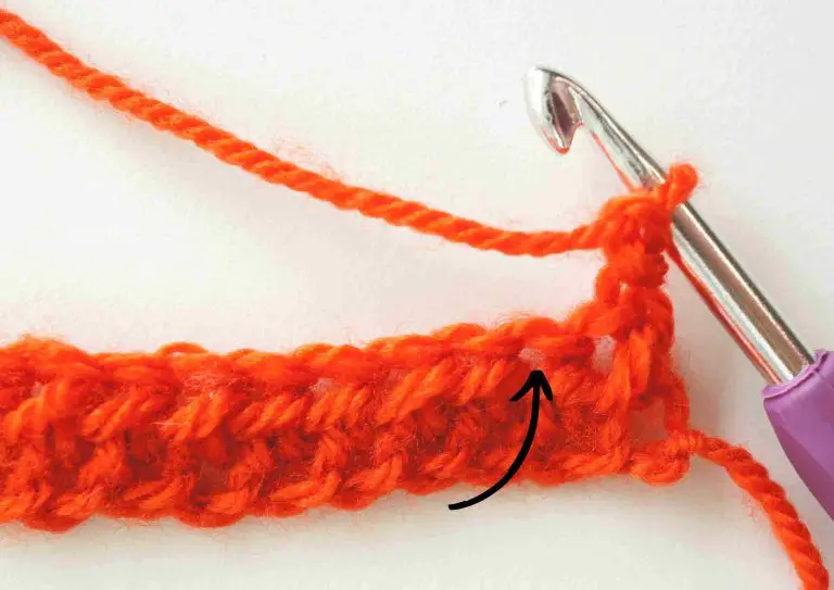 half double crochet stitch start of second row