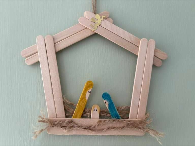 diy nativity scene from craft sticks
